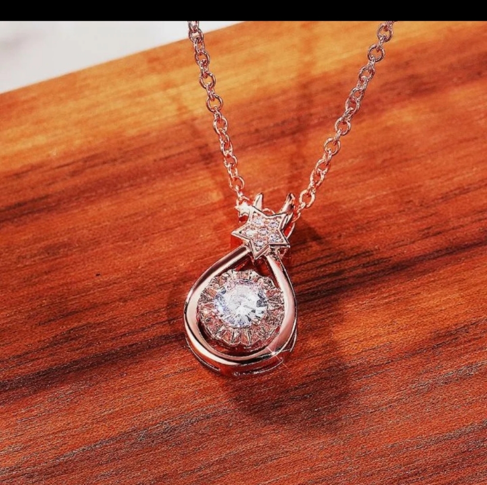 ROSE GOLD ROUND CUT DIAMOND NECKLACE - Picture 2 of 6